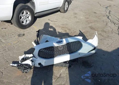 2015 Kia K900 Luxury from USA, damaged, VIN KNALW4D45F6019582